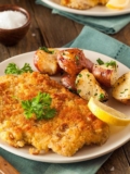 Donnerstags- und Sonntags: Mittelalterliches Schnitzelgelage im 